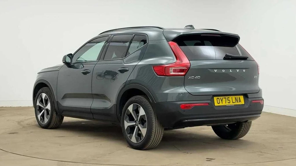 Volvo XC40 2.0 B3p Plus Dark OY75LNA #5