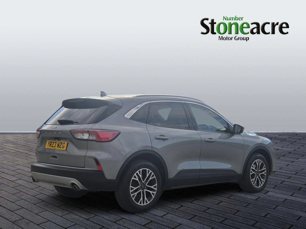 Ford Kuga 1.5 Ecoboost 150 Titanium Edition YR23WZG #3