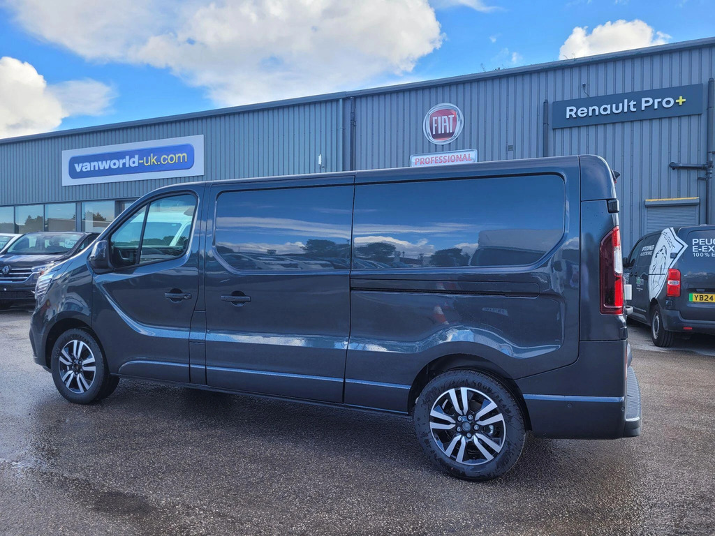 Renault Trafic Sl30 Blue Dci 150 Extra Sport Panel Van My23 YP26XEW #4
