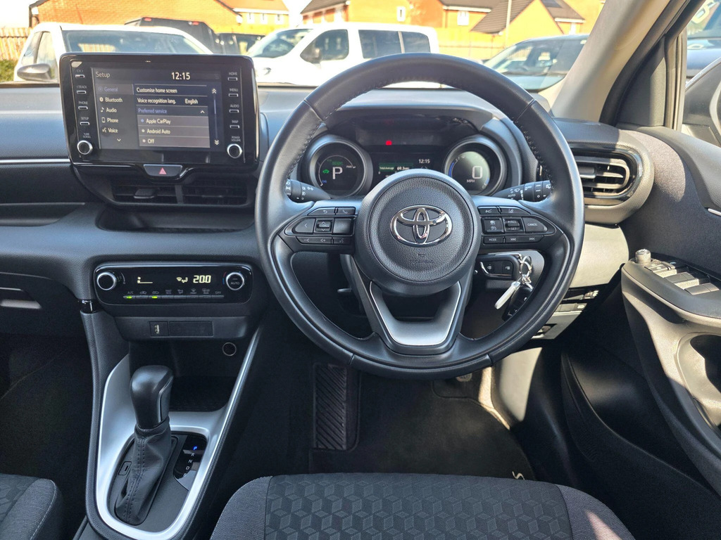 Toyota Yaris 1.5 Hybrid Design NX72YCB #6