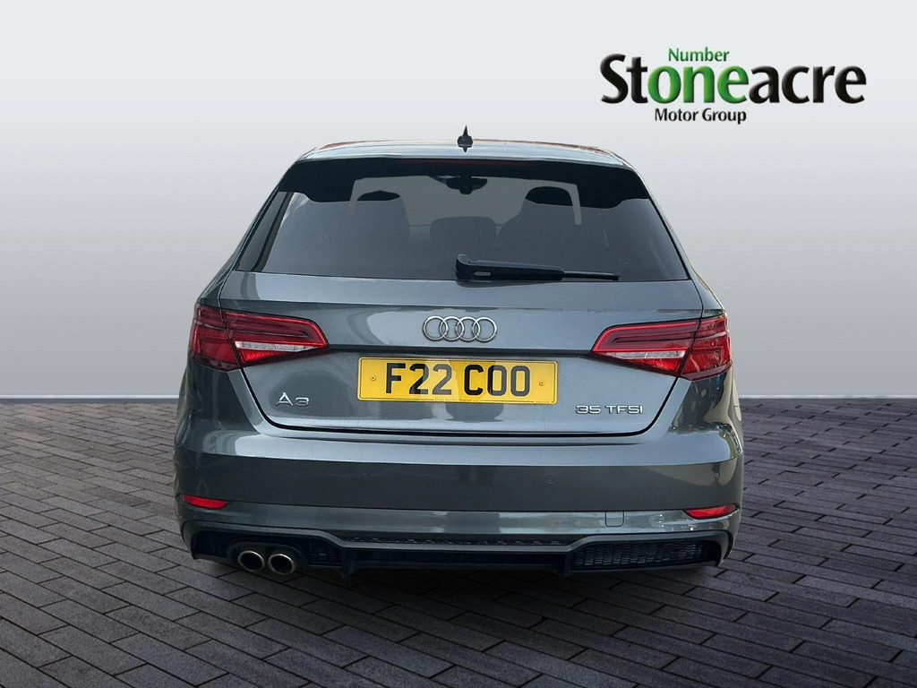 Audi A3 1.5 Tfsi Black Edition KR69UZO Grey #4