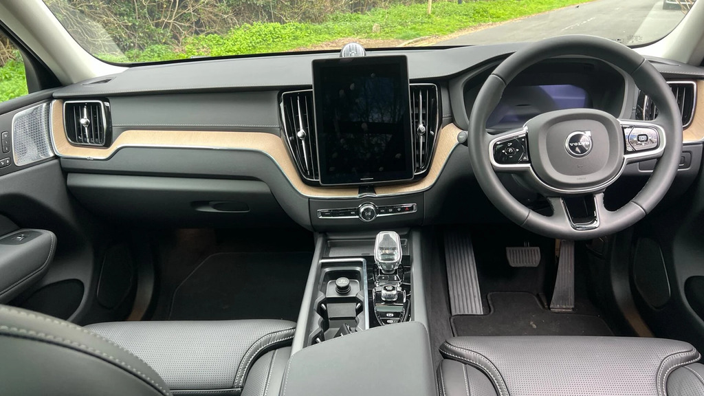 Volvo XC60 2.0 T8 18.8Kwh Ultra Bright Awd Euro 6 Ss YH26OVC #5