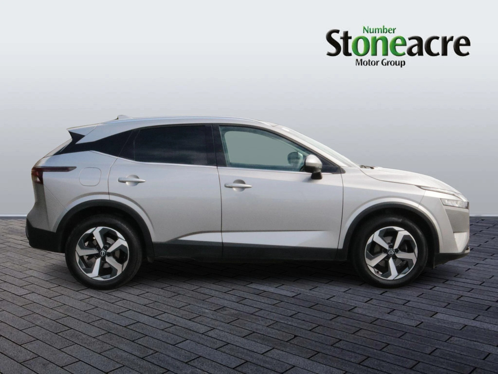 Nissan Qashqai 1.3 Dig-t Mh N-connecta DN24GHZ #2