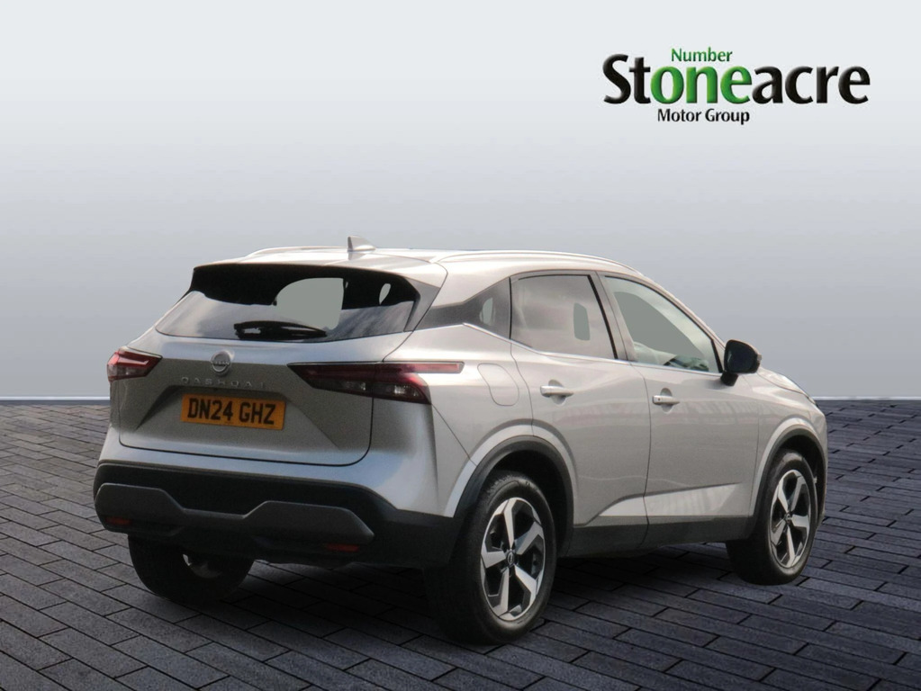 Nissan Qashqai 1.3 Dig-t Mh N-connecta DN24GHZ #3
