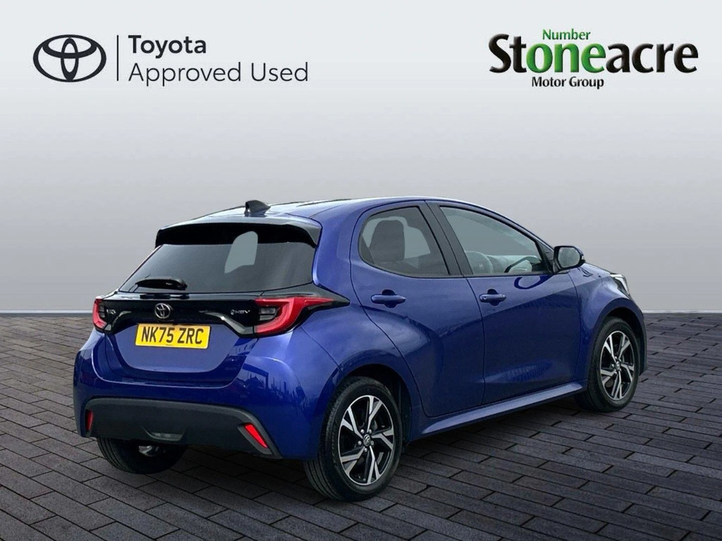 Toyota Yaris 1.5 Hybrid Design NK75ZRC #3