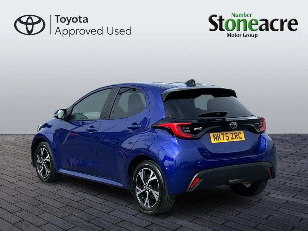 Toyota Yaris 1.5 Hybrid Design NK75ZRC #5