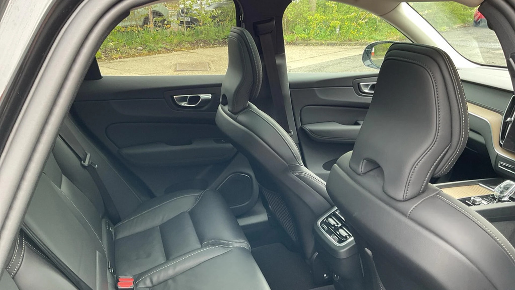 Volvo XC60 2.0 B5 Mhev Ultra Bright Awd Euro 6 Ss RJ25NMO #6