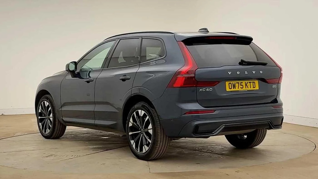 Volvo XC60 2.0 B5 Mhev Plus Awd Euro 6 Ss OW75KTD #5