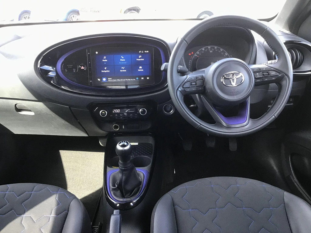Toyota Aygo X 1.0 Vvt-i Exclusive NL22WYX Blue #6
