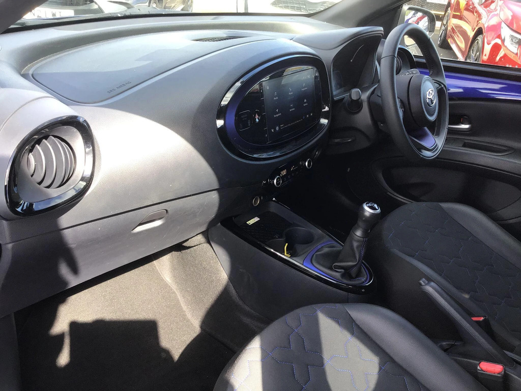 Toyota Aygo X 1.0 Vvt-i Exclusive NL22WYX Blue #5