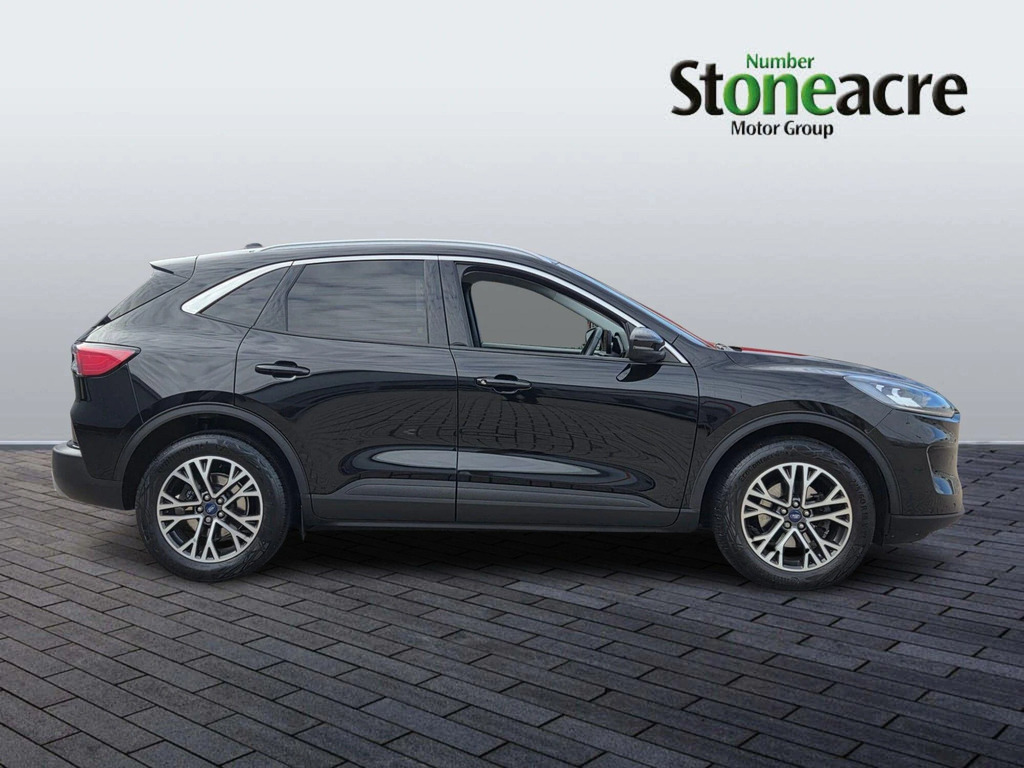 Ford Kuga 1.5 Ecoboost 150 Titanium Edition HV23OCU #2