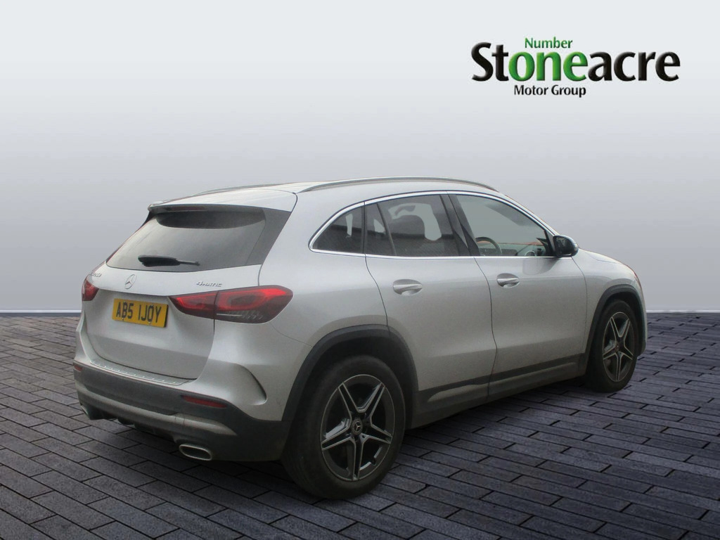 Mercedes-Benz GLA Class 2.0 Gla220d Amg Line 8G-dct 4Matic Euro 6 Ss LM21NSZ  #3