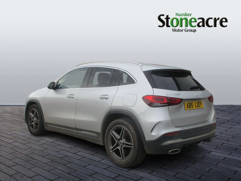 Mercedes-Benz GLA Class 2.0 Gla220d Amg Line 8G-dct 4Matic Euro 6 Ss LM21NSZ  #5