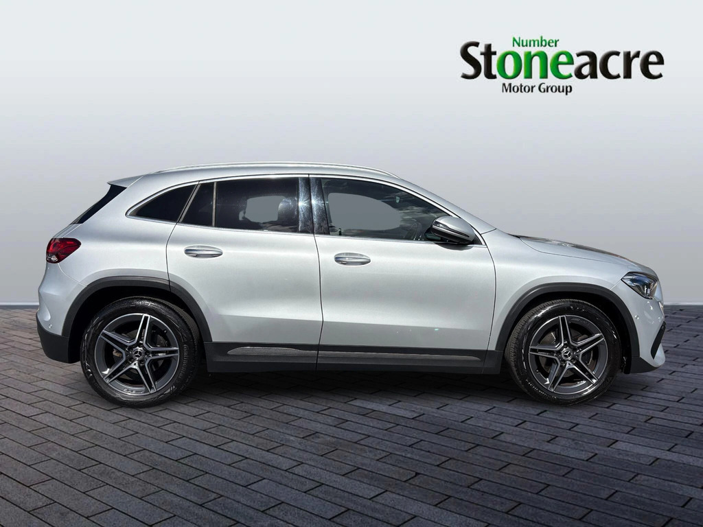 Mercedes-Benz GLA Class 1.3 Gla180 Amg Line Premium 7G-dct Euro 6 Ss VN21NWT #2