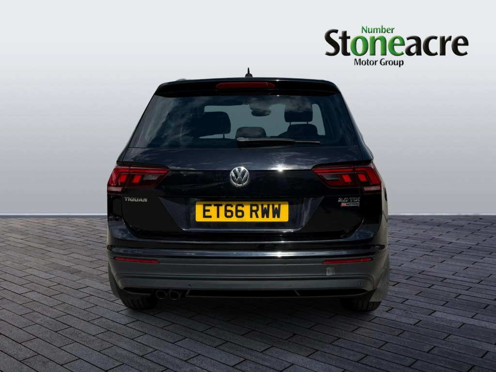 Volkswagen Tiguan 2.0 Tdi Bluemotion Tech Se Navigation Dsg 4Motion ET66RWW  #4