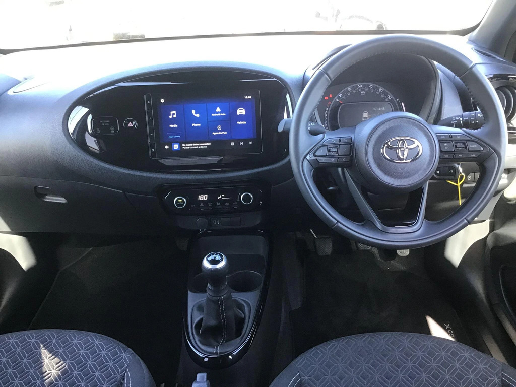 Toyota Aygo X 1.0 Vvt-i Edge FG25EKN #6
