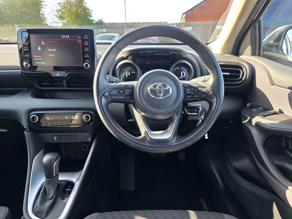 Toyota Yaris 1.5 Hybrid Design YB72HFU  #6
