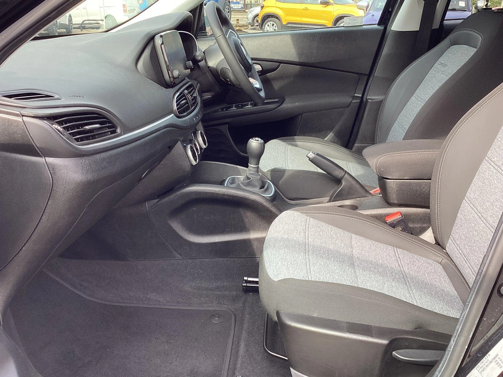 Fiat Tipo Cross Garmin Green #13