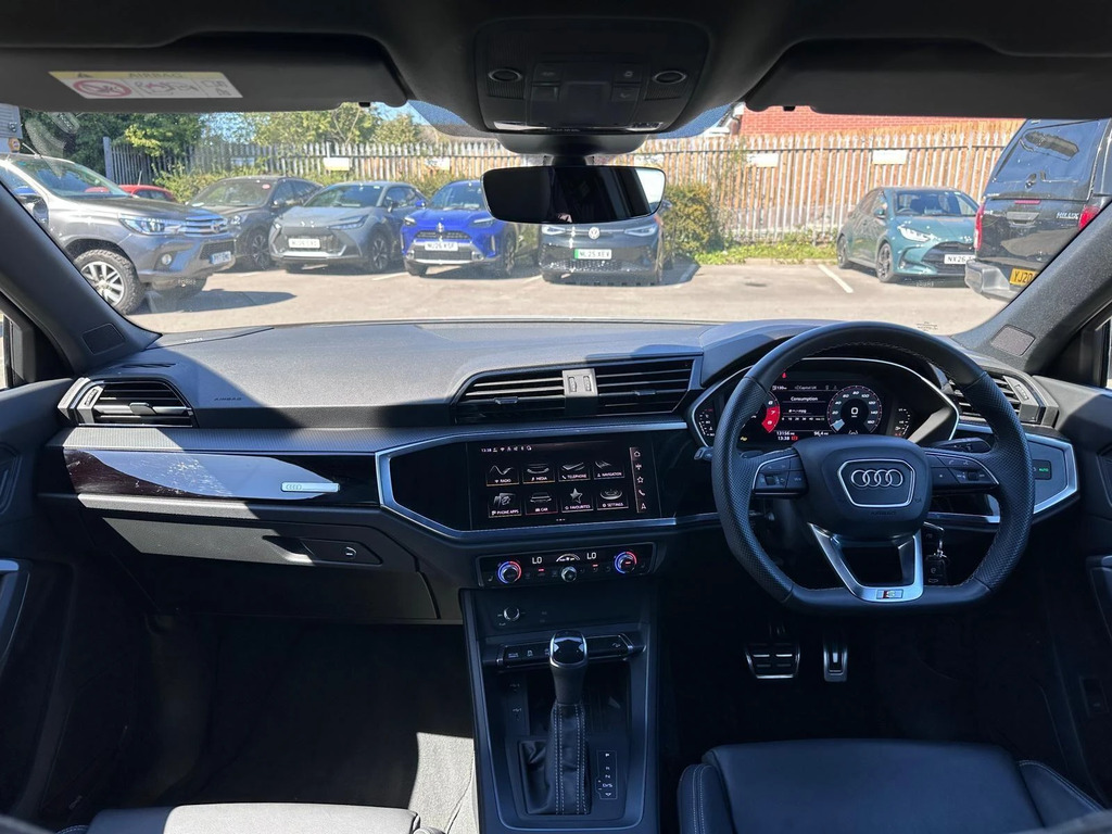 Audi Q3 1.5 Tfsi Cod 35 Black Edition Sportback S Tronic E AO74FCU #5