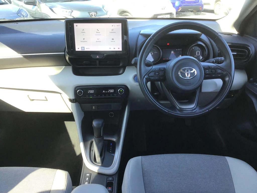 Toyota Yaris 1.5 Hybrid Excel LV23ETZ #6