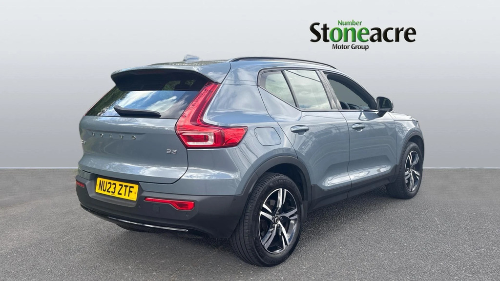 Volvo XC40 2.0 B3p Plus Dark NU23ZTF #2