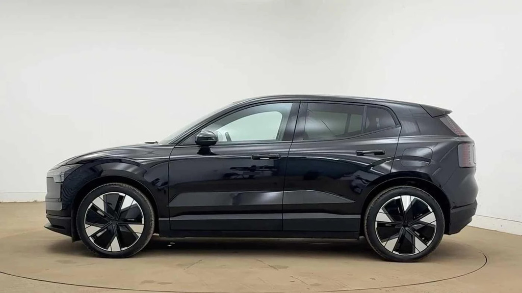 Volvo EX30 315Kw Twin Motor Performance Ultra 69Kwh SB75ZFC #6