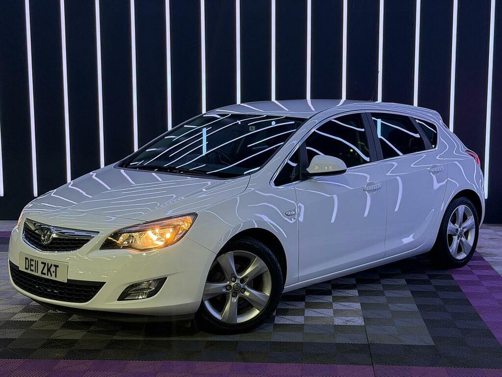 Vauxhall Astra 1.6 16V Sri Euro 5 White #4