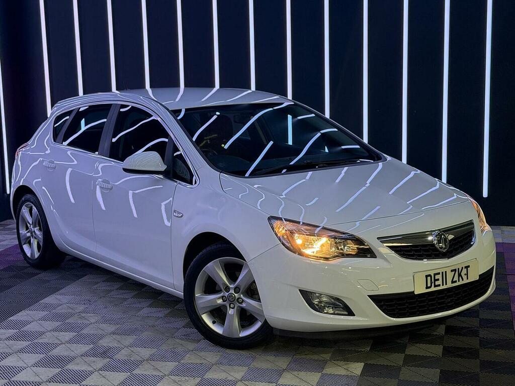 Vauxhall Astra 1.6 16V Sri Euro 5 White #2