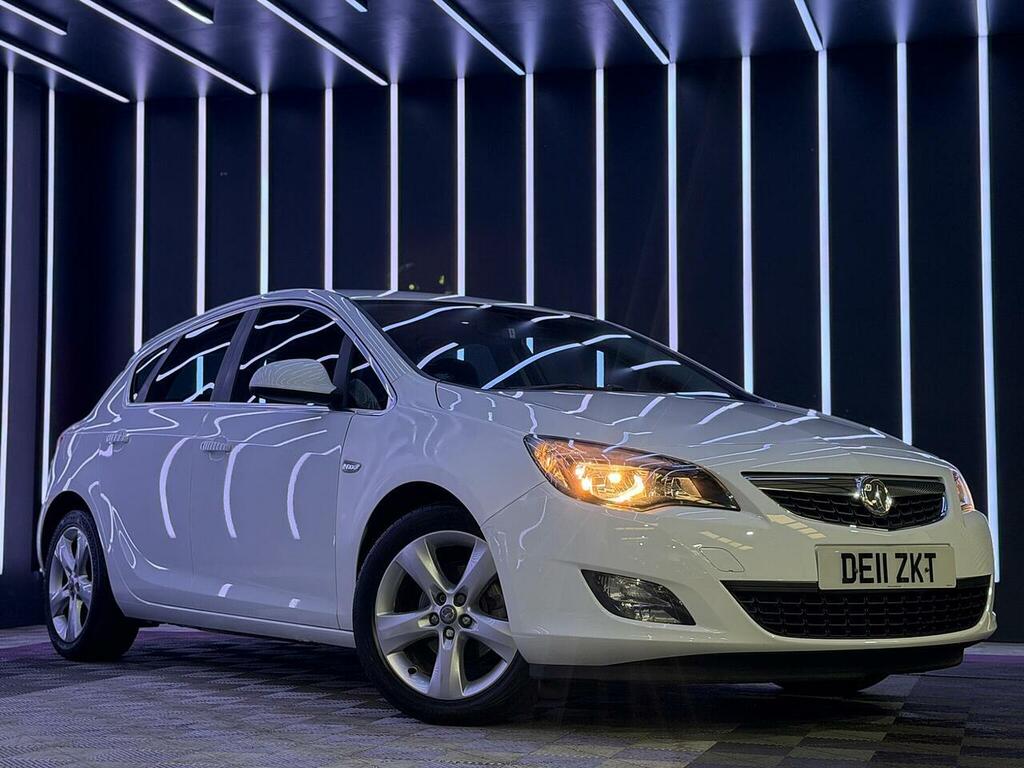Vauxhall Astra 1.6 16V Sri Euro 5 White