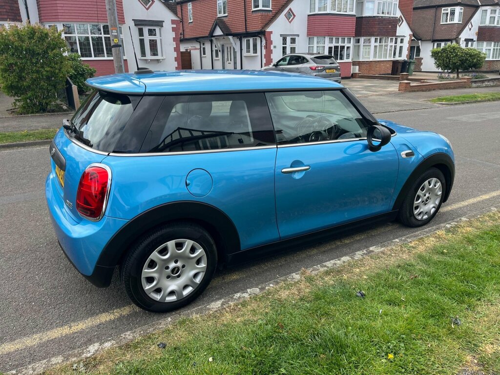 Mini Hatch 1.5 One Steptronic Euro 6 Ss HV18GNP Blue #4