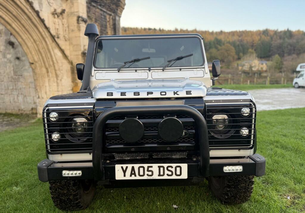 Land Rover Defender 90 2.5 Td5 County Hard Top Suv Swb Silver #2