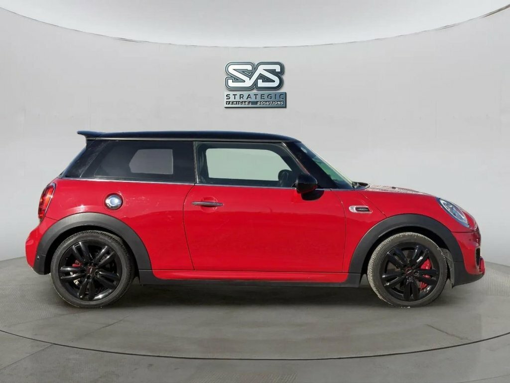 Mini Hatch 2L John Cooper Works EO17CPK Red #3