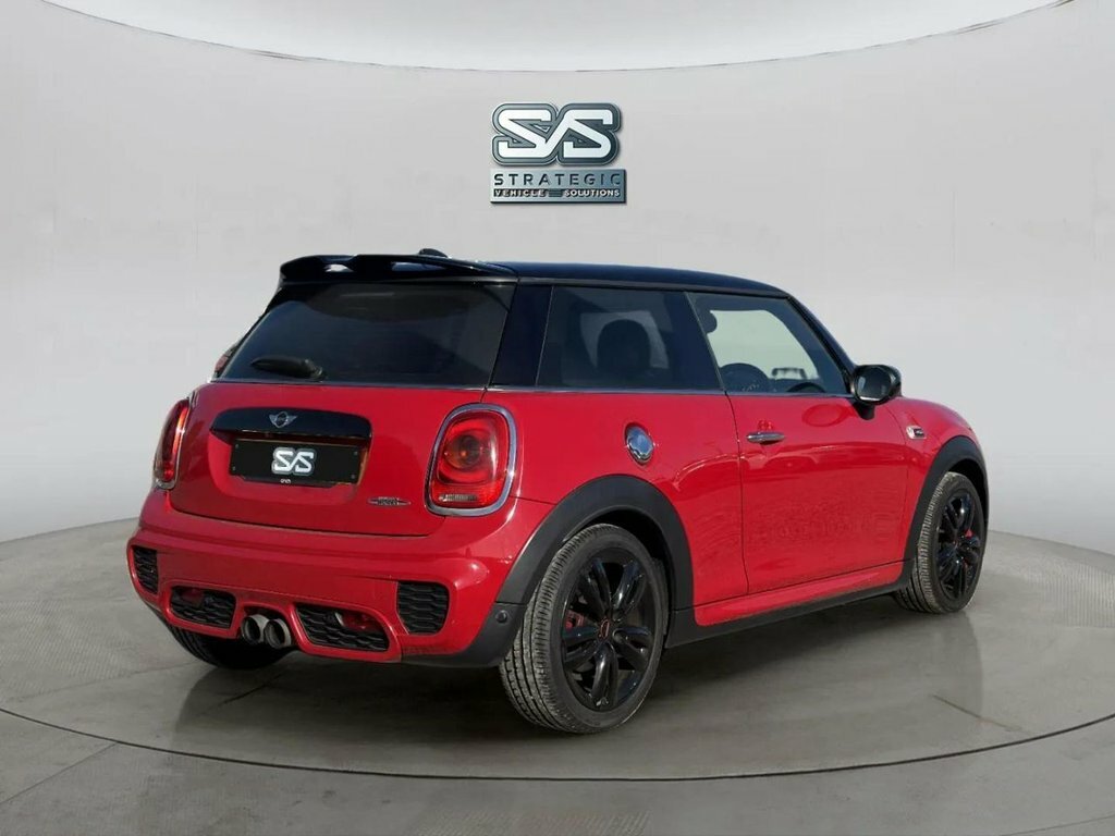 Mini Hatch 2L John Cooper Works EO17CPK Red #4