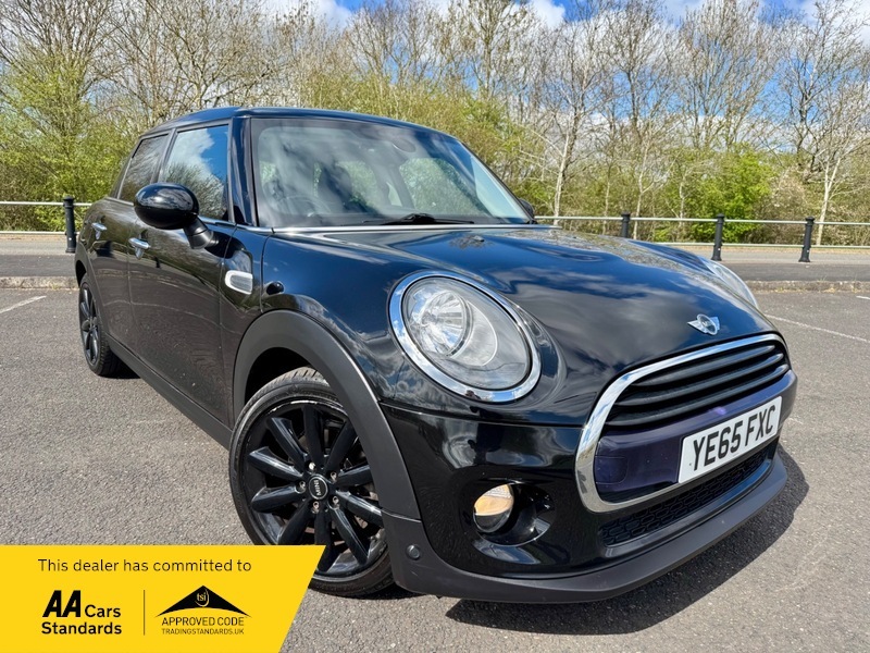 Mini Hatch D Black