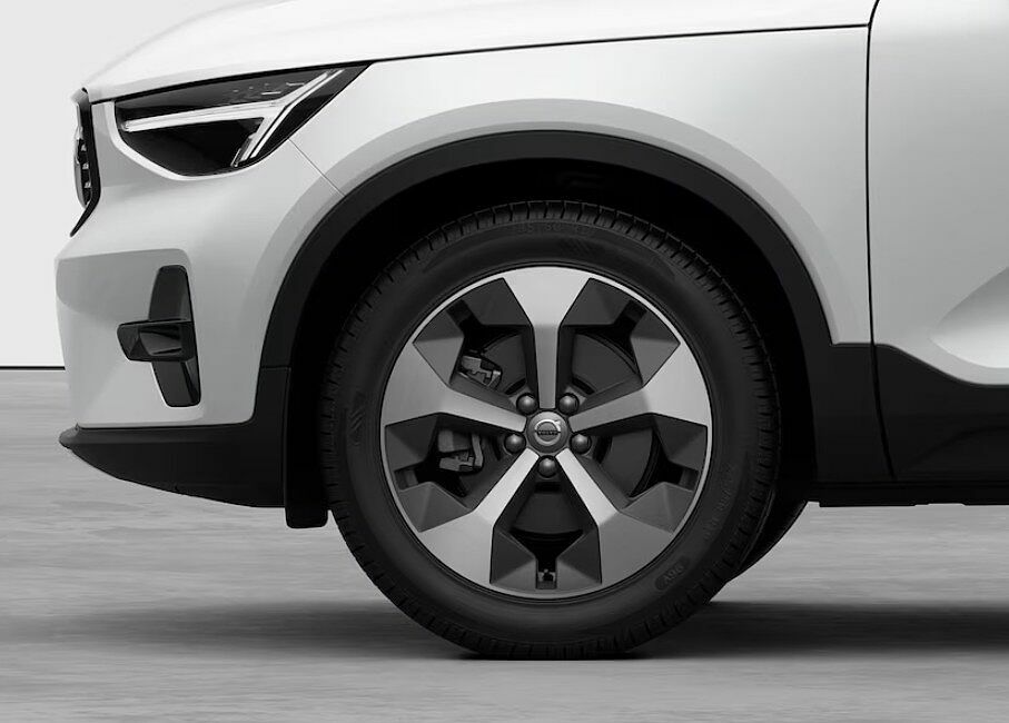 Volvo XC40 Plus, B3 Mild Hybrid, Dark SP26ZTU White #4