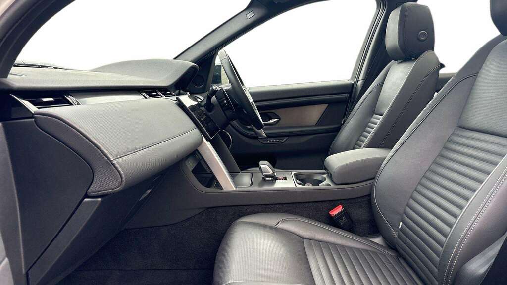 Land Rover Discovery Sport 2.0 D165 Dynamic Se 5 Seat 2025 FJ74XOO White #3