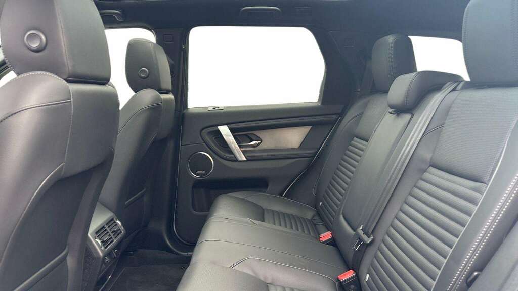 Land Rover Discovery Sport 2.0 D165 Dynamic Se 5 Seat 2025 FJ74XOO White #4