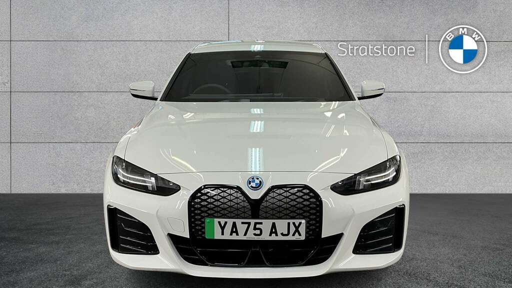 BMW i4 210Kw Edrive35 M Sport 70Kwh 2025 YA75AJX White #4