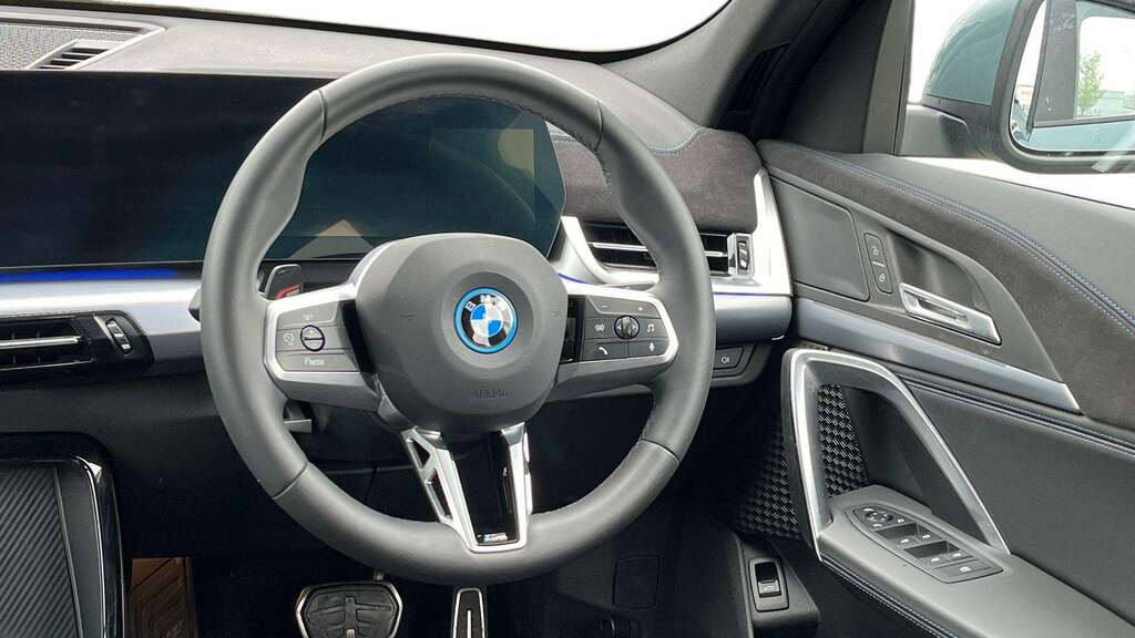 BMW iX2 150Kw Edrive20 M Sport 65Kwh 2025 YH75WPU Green #6