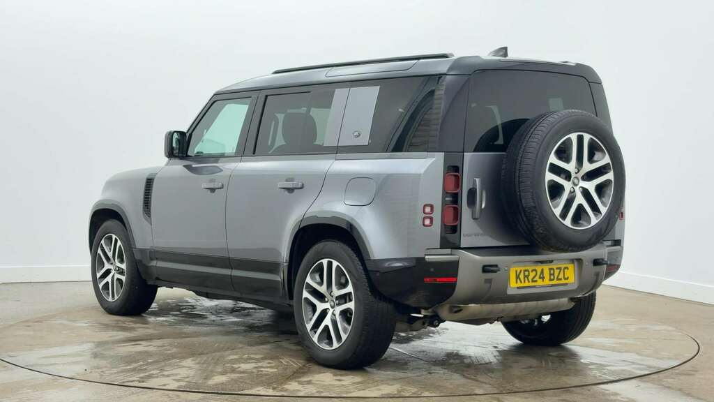 Land Rover Defender 110 2.0 P400e X-dynamic Se 110 2024 Grey #2