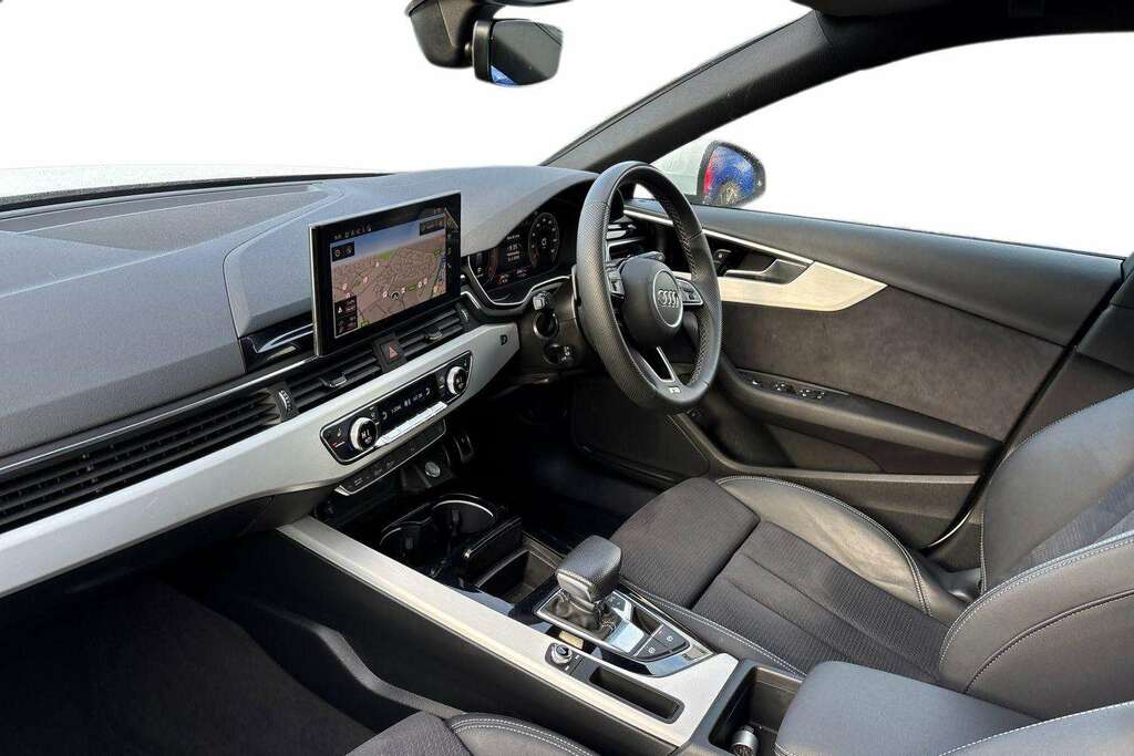 Audi A4 40 Tfsi 204 S Line S Tronic 2023 YC73CXL White #2