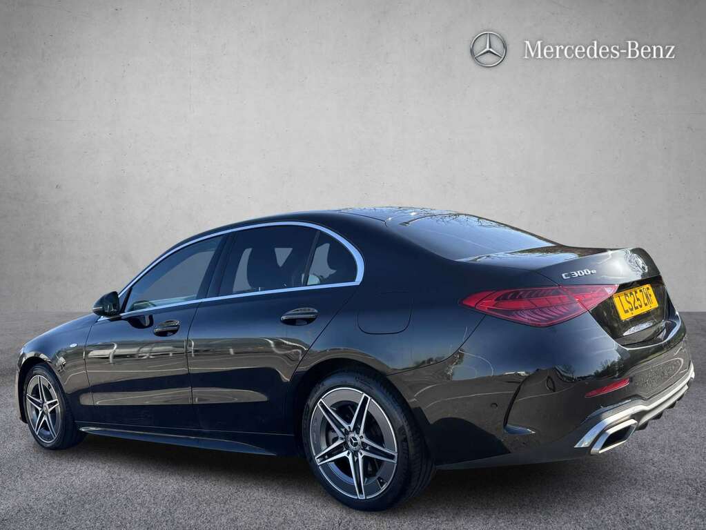Mercedes-Benz C Class C300e Amg Line 9G-tronic 2025 LS25ZWF Black #2