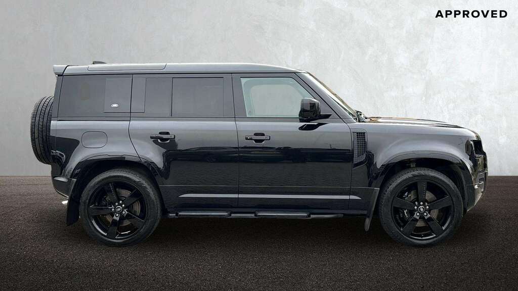 Land Rover Defender 110 5.0 P525 V8 110 2022 HK22POU Black #5