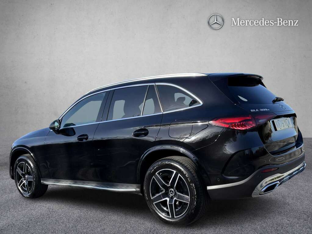Mercedes-Benz GLC Class 300E 4Matic Amg Line 9G-tronic 2025 KN75YLM Black #2