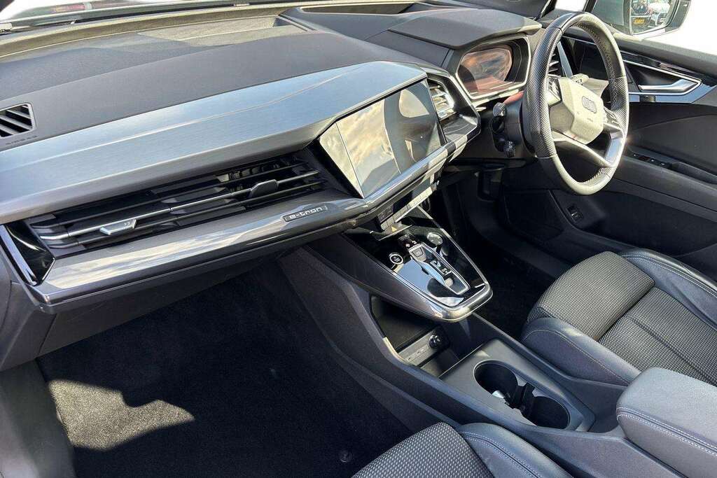 Audi Q4 E Tron 220Kw 50 Quattro 82Kwh S Line Cstech 20 LL72ZVM Blue #2