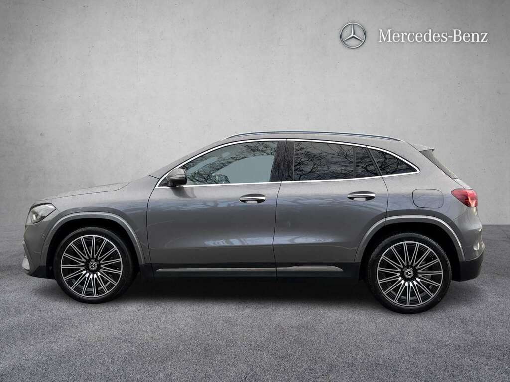 Mercedes-Benz GLA Class 220D 4Matic Amg Line Premium Plus 2024 KP74CYZ Grey #3