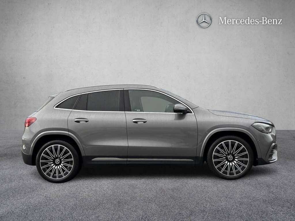 Mercedes-Benz GLA Class 220D 4Matic Amg Line Premium Plus 2024 KP74CYZ Grey #4