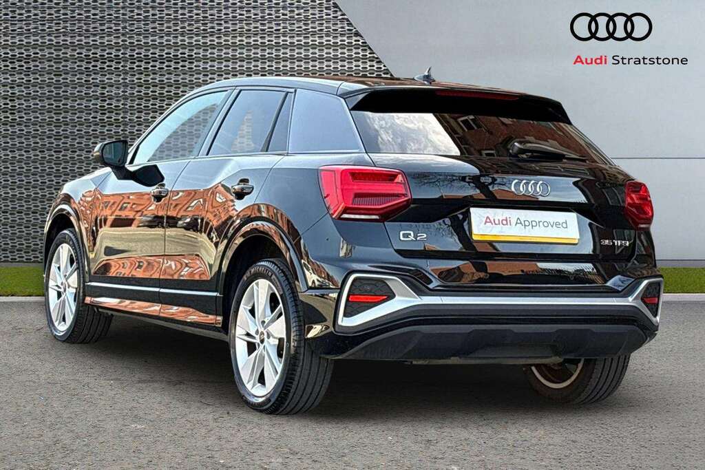 Audi Q2 35 Tfsi S Line S Tronic 2024 BK24TXM Black #3