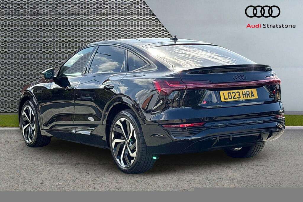 Audi Q8 e tron 300Kw 55 Quattro 114Kwh Black Ed Tech 2 LO23HRA Black #3