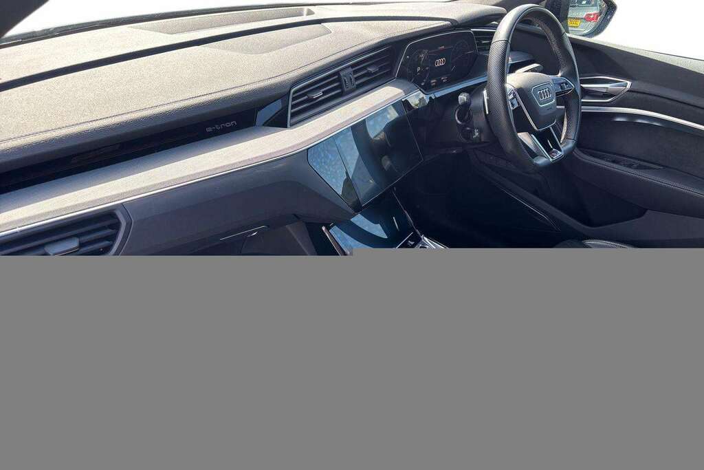 Audi Q8 e tron 300Kw 55 Quattro 114Kwh Black Ed Tech 2 LO23HRA Black #2